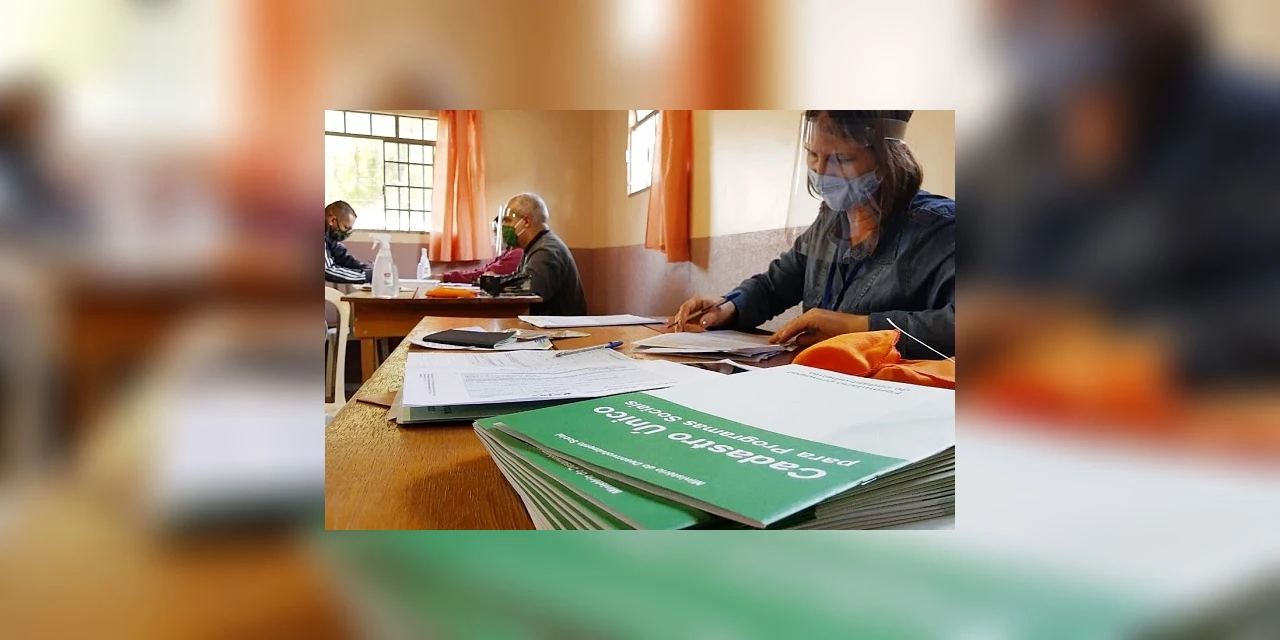 Prefeitura de PG promove ação integrada para inclusão de famílias no CadÚnico