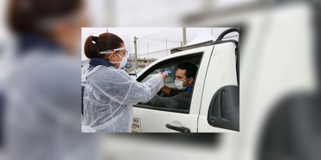 Em cinco dias, mais de 26 mil pessoas foram abordadas nas barreiras sanitárias de Castro