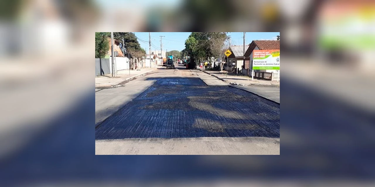 Em Castro, obras de restauração do asfalto na Rua Jerônimo Cabral devem ser finalizadas em 90 dias