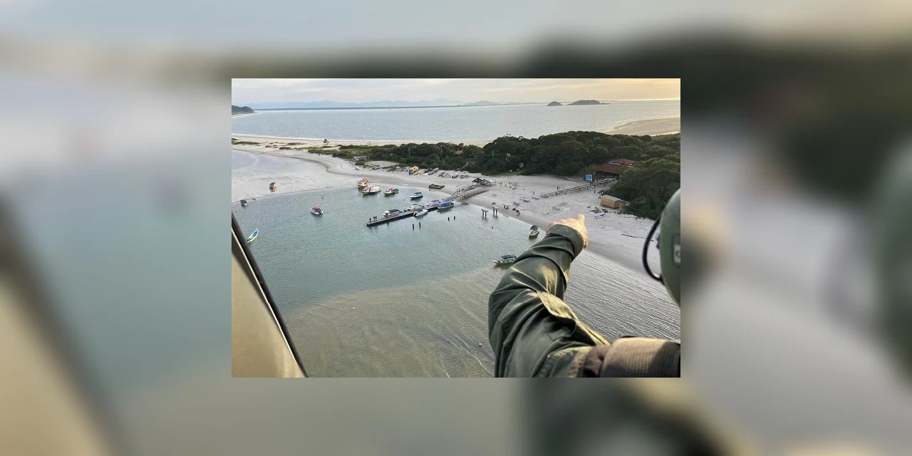 Polícia Militar realiza ações para garantir a preservação ambiental na Ilha do Mel