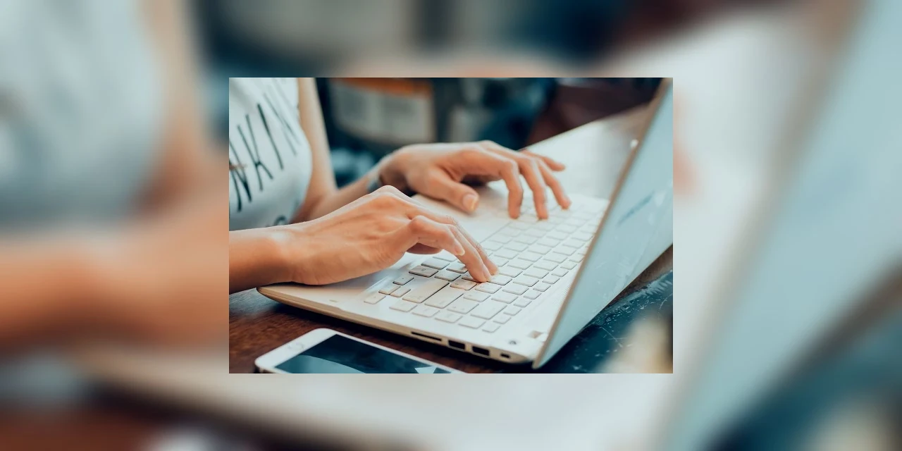 Alunos da UEPG irão receber notebooks e celulares para aulas a distância