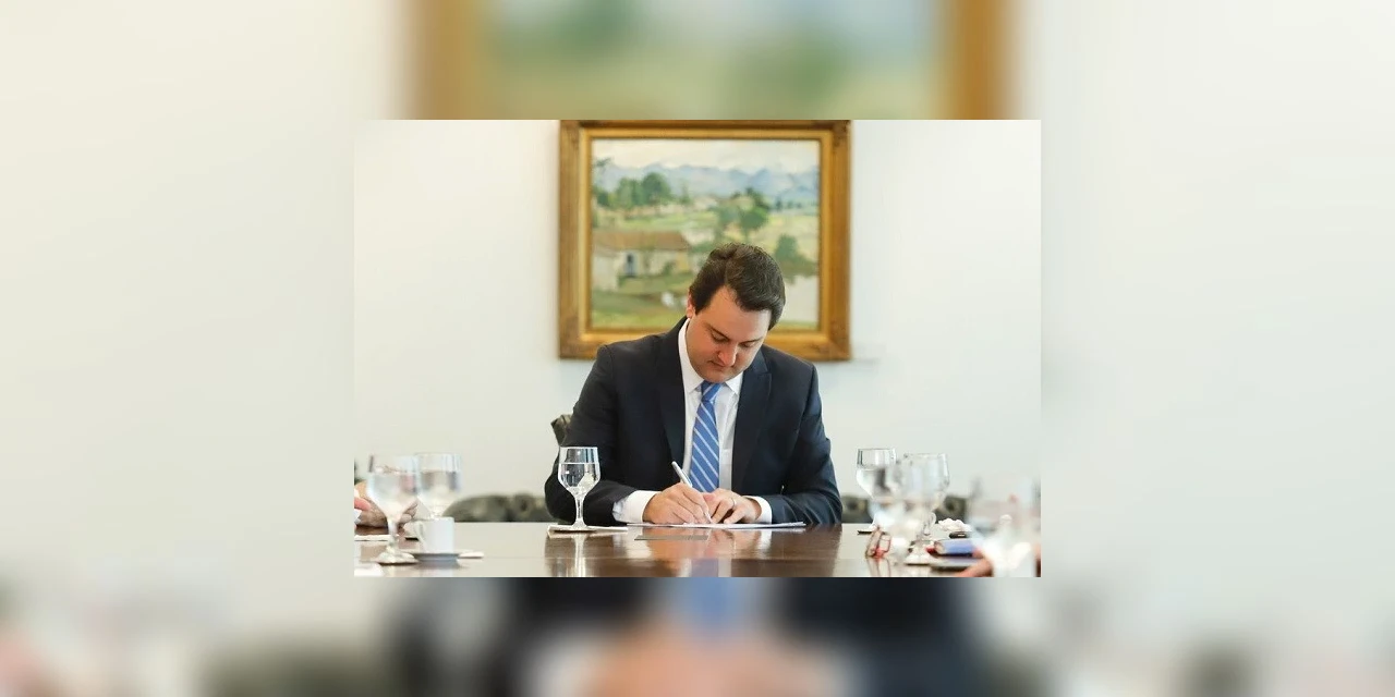 Governador decreta "quarentena restritiva" em regiões do Paraná