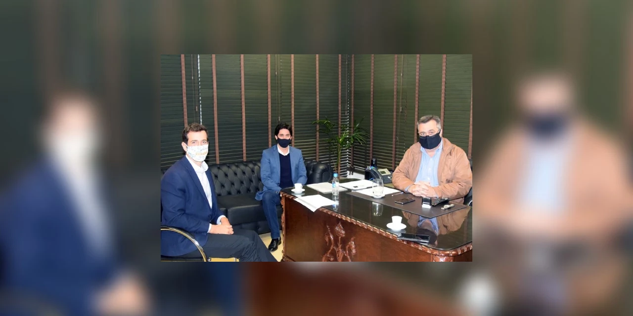 Governo do Estado discute medidas de prevenção à Covid-19 para retomada das aulas no Paraná