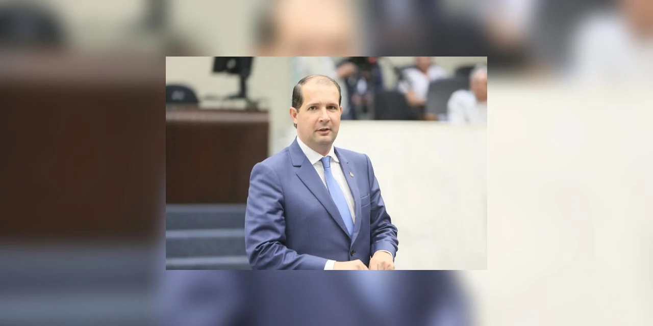 Deputado Marcel Micheletto deixa Assembleia Legislativa para assumir a função de secretário de da Administração e da Previdência do Paraná