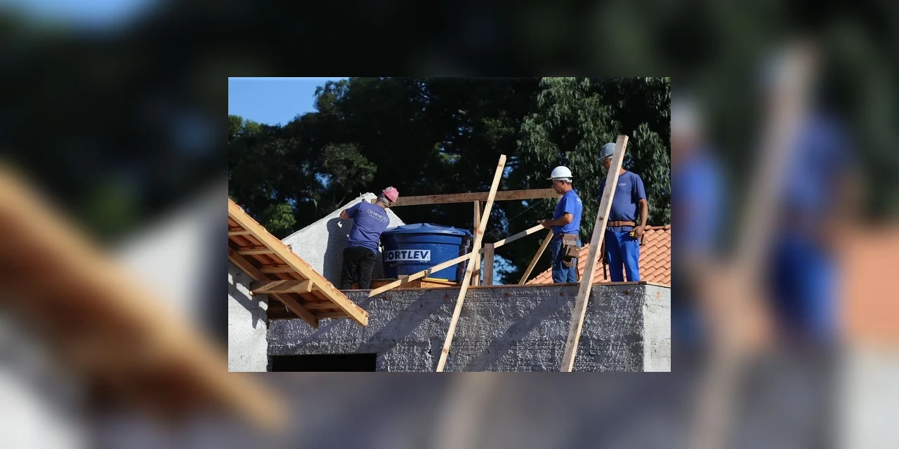 Cohapar mantém ritmo de construções e garante mais de 5 mil empregos no Paraná