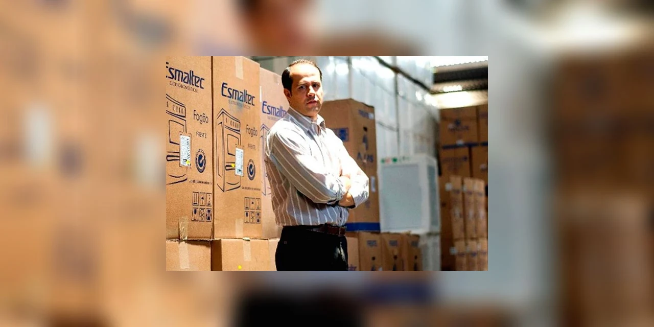 Fundador da Ricardo Eletro presta depoimento ao Ministério Público de Minas Gerais