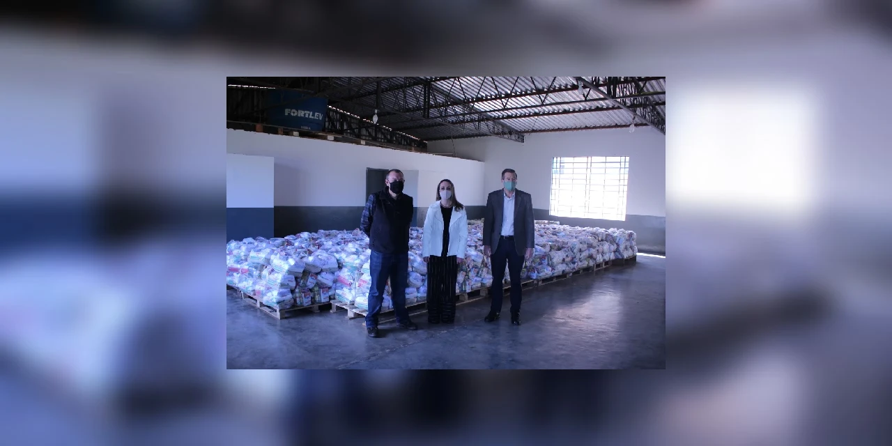Fundo Social do Sicredi ajuda na arrecadação de mais de 2 mil cestas básicas em Castro
