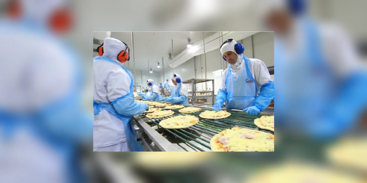 Fábrica da BRF em PG faz investimento em tecnologia e agora produz mais de 6 mil pizzas por hora