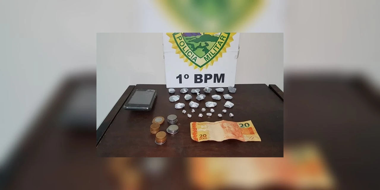 PM prende mulher responsável por ponto de tráfico em Ponta Grossa