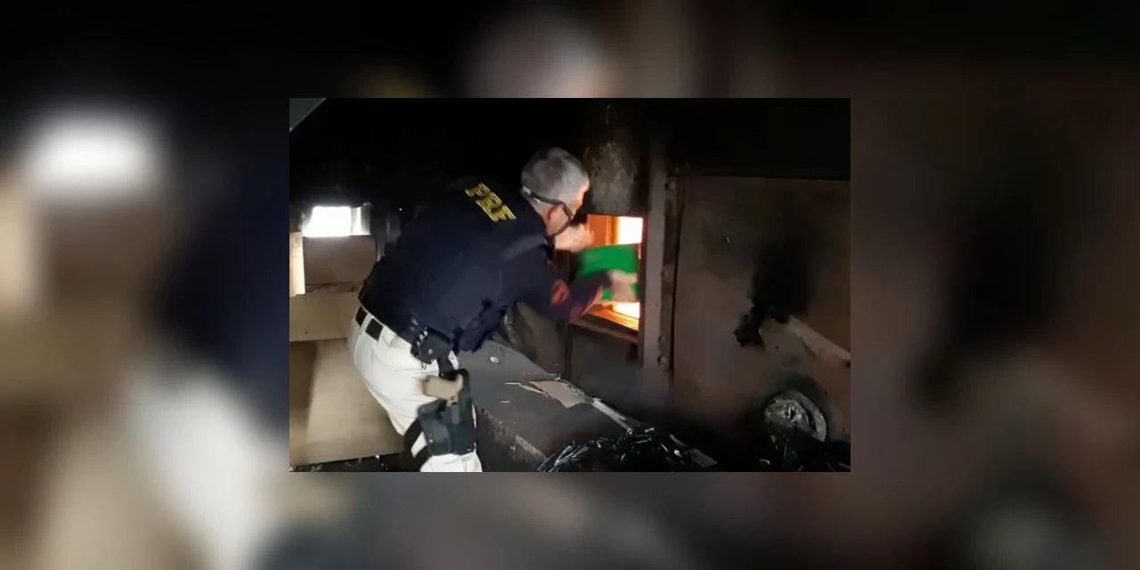 PRF auxilia Polícia Civil para incinerar 1,7 toneladas de drogas nos Campos Gerais