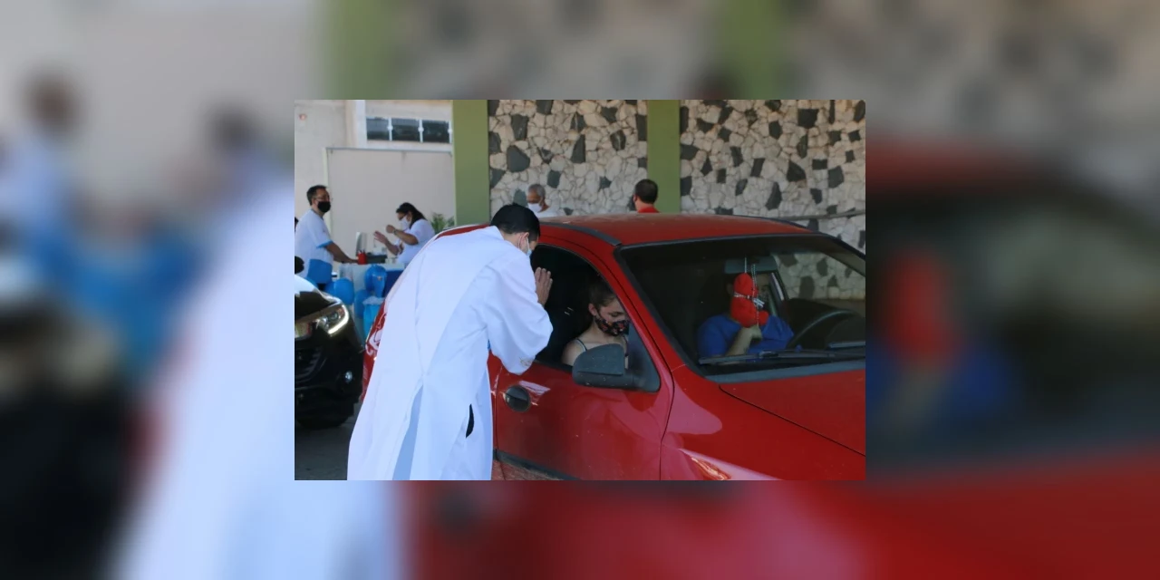 Encontro de catequese acontece no sistema drive thru na Diocese de Ponta Grossa