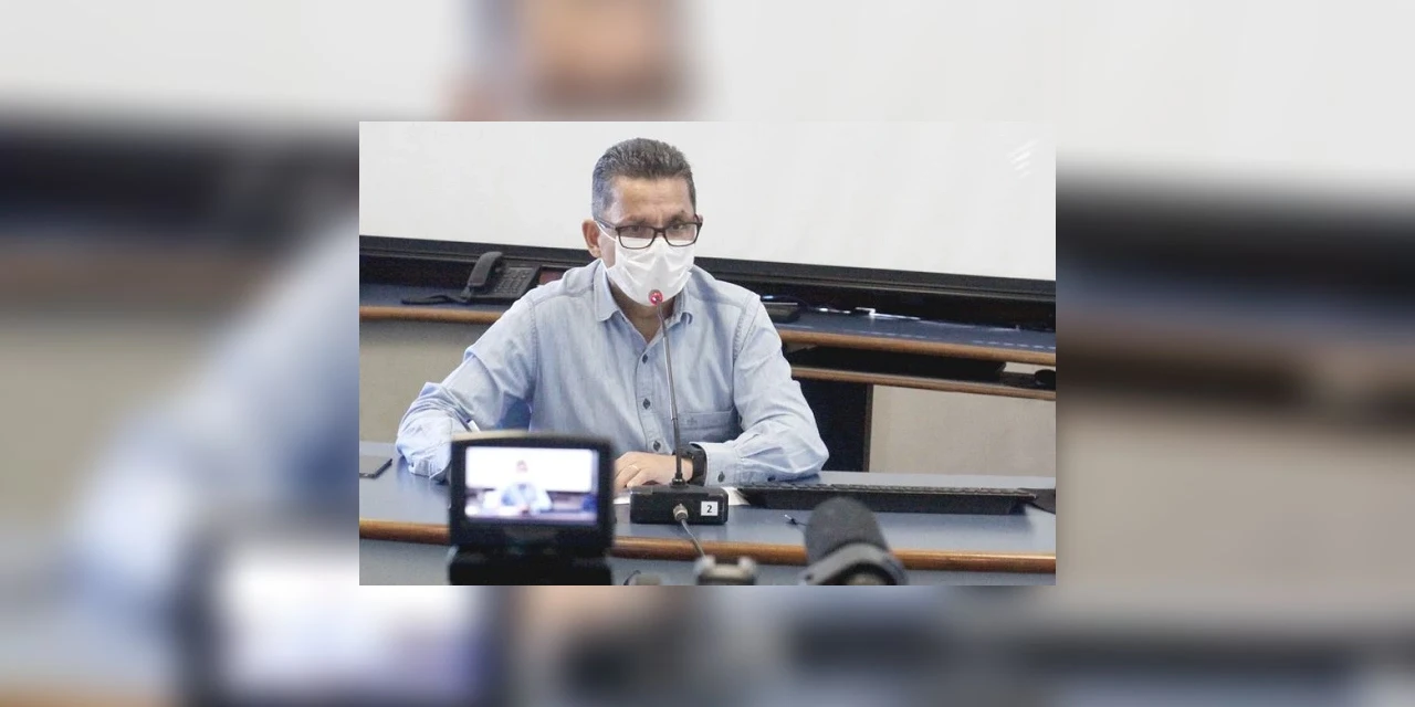 Reitor da UEPG se irrita com a baixa adesão ao uso de máscaras: "País intelectualmente pobre"