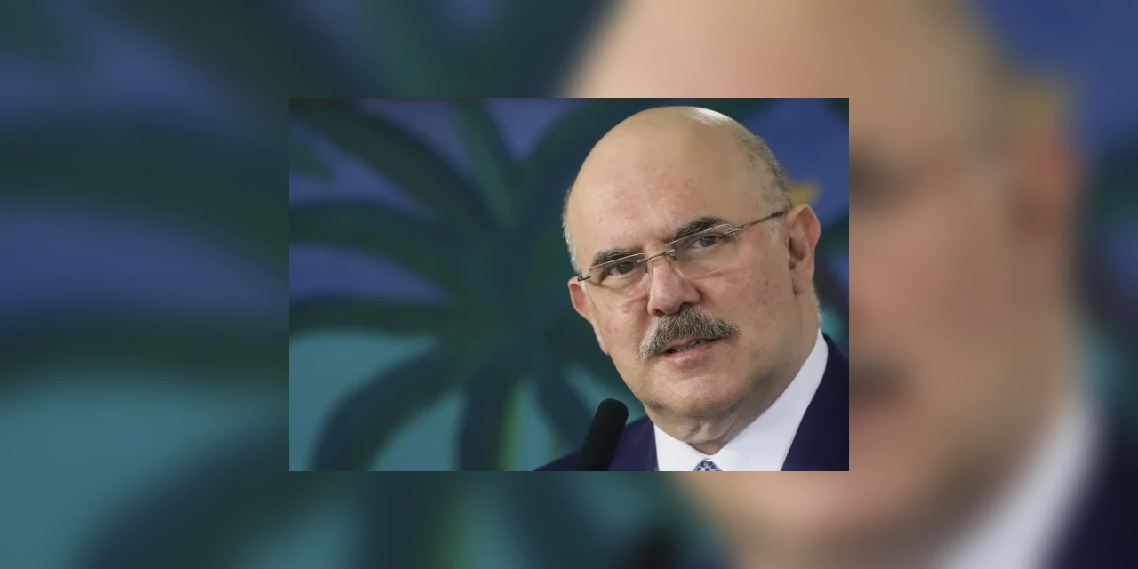 Ministro da Educação, Milton Ribeiro, está com Covid-19