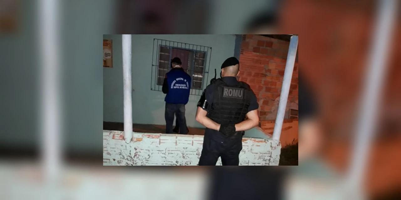 Fotos: Durante fiscalização do toque de recolher, 22 pessoas são abordadas em Ponta Grossa