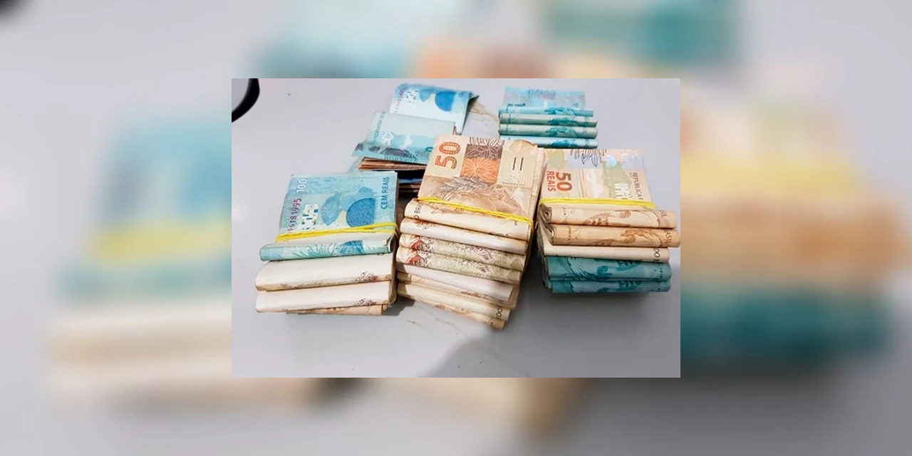 PRF apreende mais de R$ 36 mil escondidos em fundo falso de veículo na região de Guarapuava