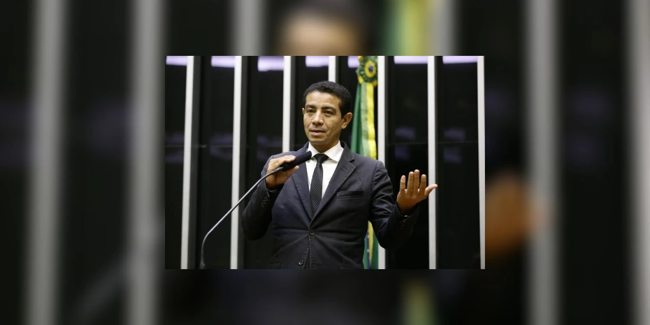 Equipamento de desinfecção poderá ser obrigatório em locais com grande circulação de pessoas
