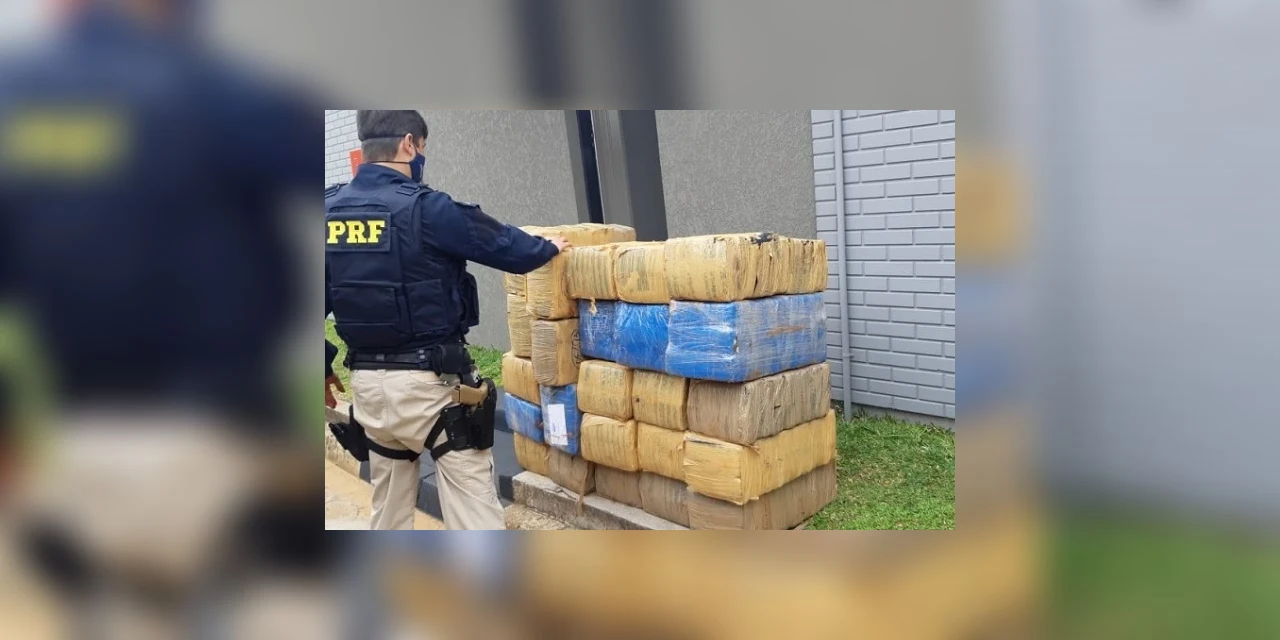 Mais de 500kg de maconha são apreendidos em Guarapuava pela PRF