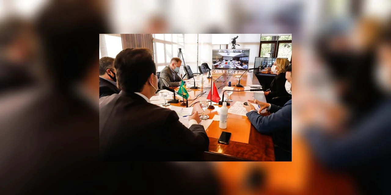 Governo do Paraná fecha parceria com a China para produzir vacina contra a COVID-19