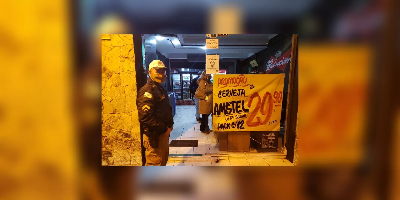 Três estabelecimentos são flagrados     abertos durante o toque de recolher na última sexta-feira (31)