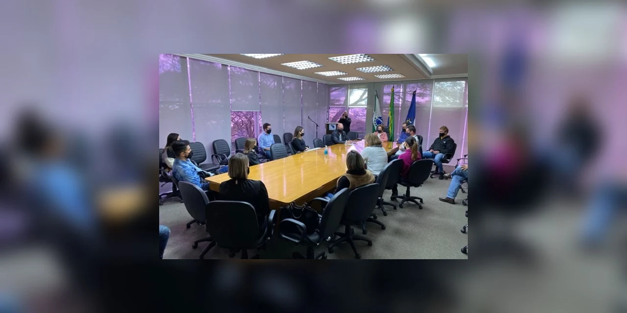 Vice-prefeita, Elizabeth Schimidt, e Associação do Shoppig Palladium se reúnem para discutir medidas de prevenção à COVID-19