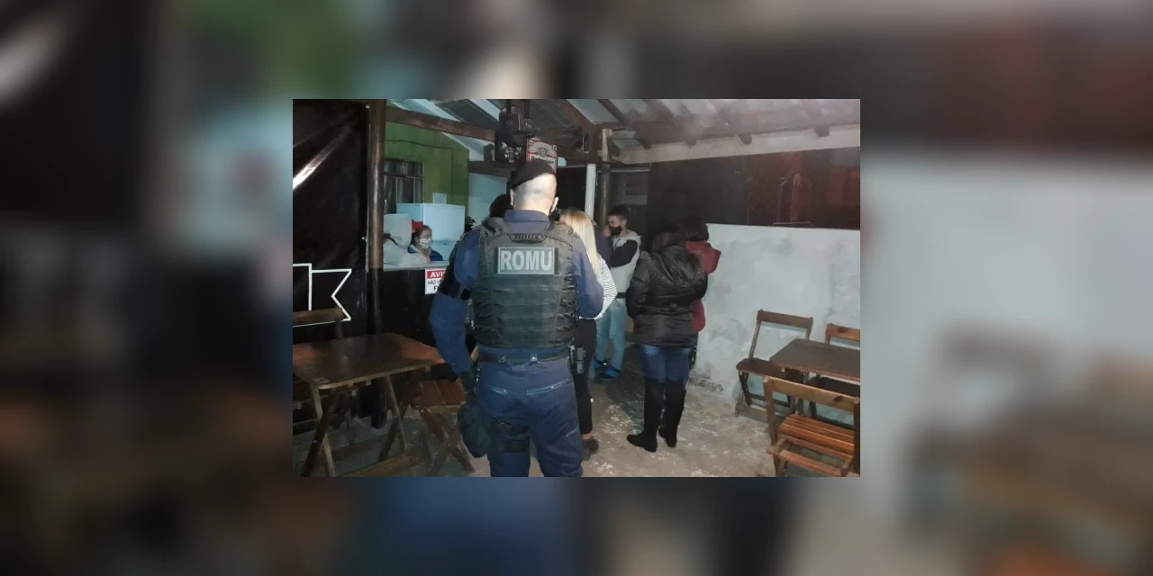 Toque de recolher: Operação flagra bares abertos e festas clandestinas em PG
