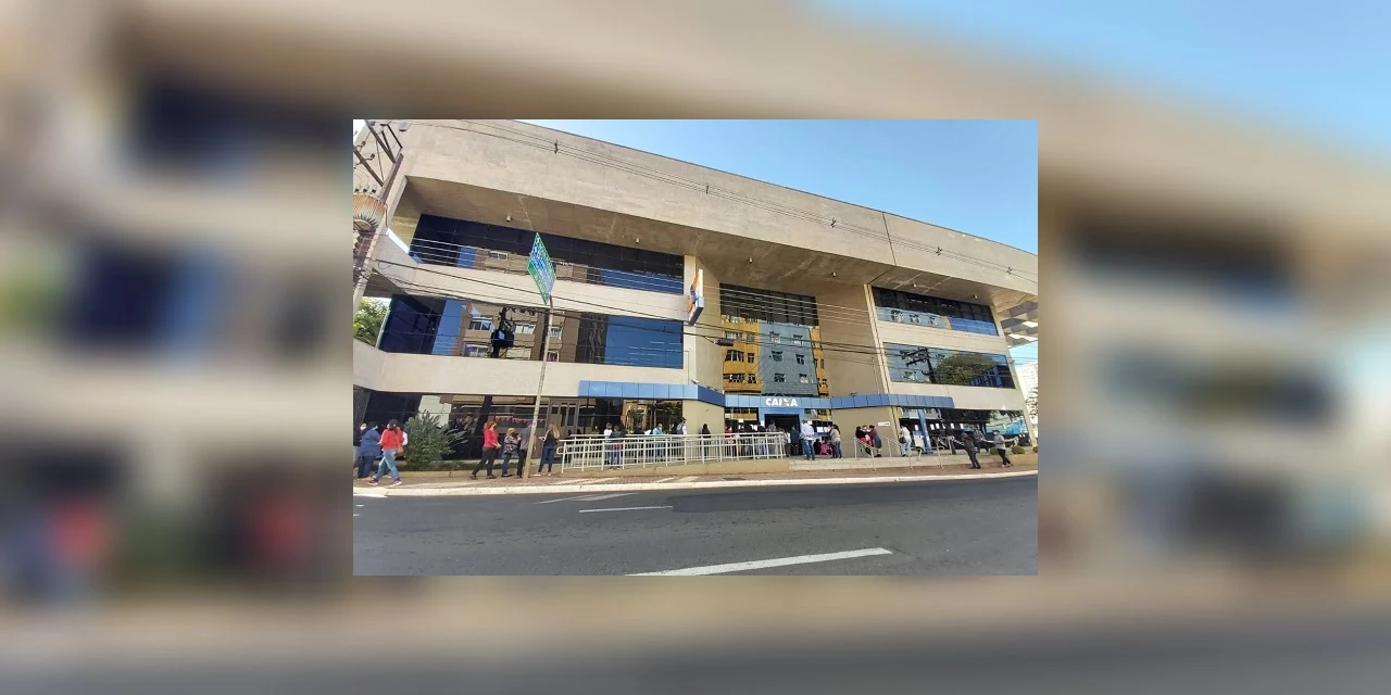 Agências da Caixa abrem neste sábado (08) para beneficiários do auxílio emergencial