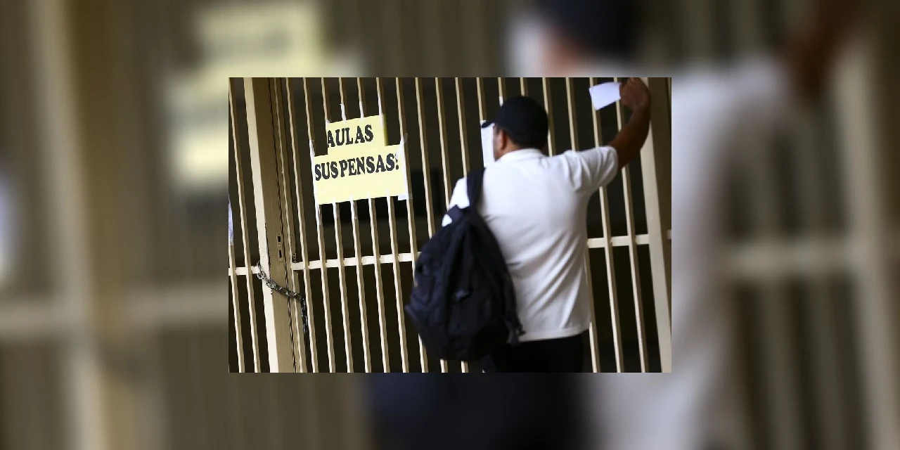 Ano letivo é flexibilizado, mas escolas devem cumprir carga-horária mínima