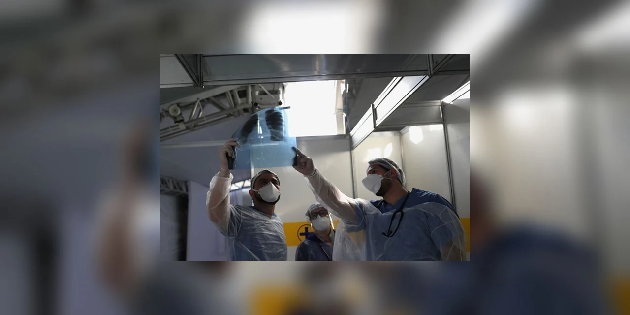 Bolsonaro promulga artigo que autoriza receita médica digital