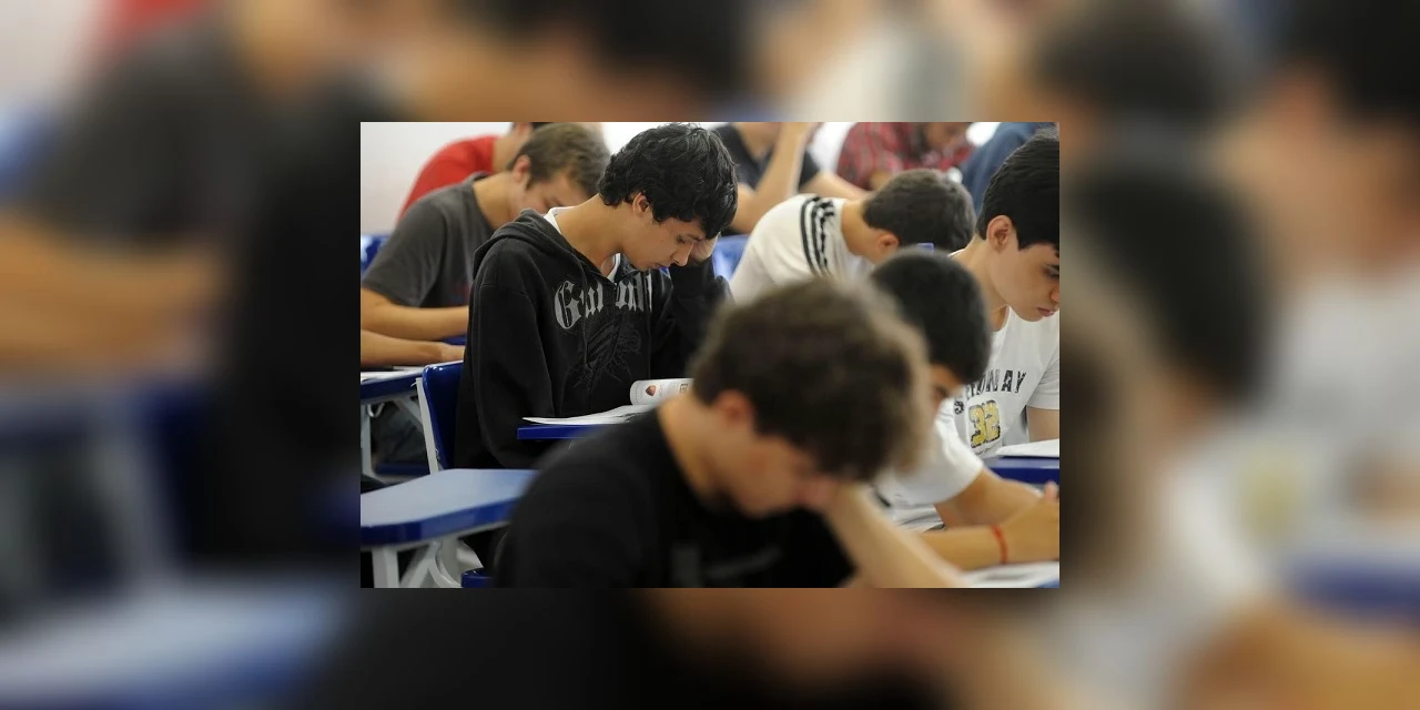 PEC do Fundeb é aprovada pelo Senado e será discutida na Câmera nesta quarta-feira (26)