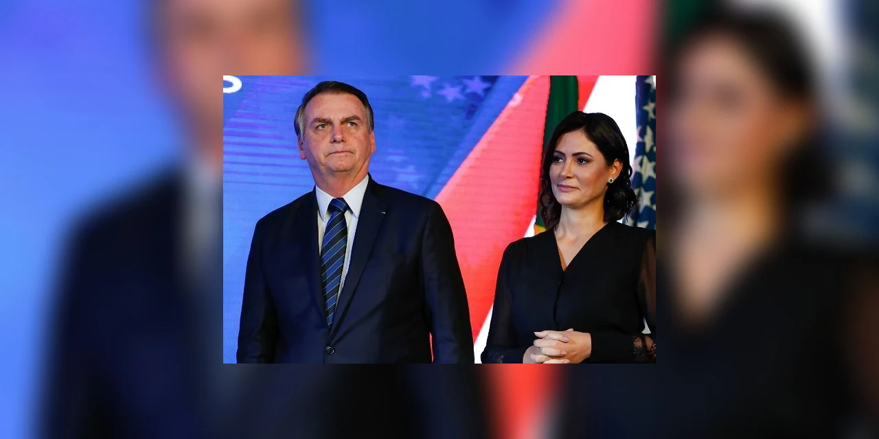 Grupo de hackers divulga dados de cartões de crédito de Michelle Bolsonaro