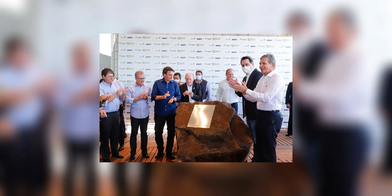 Pedra fundamental marca lançamento da duplicação da Rodovia das Cataratas