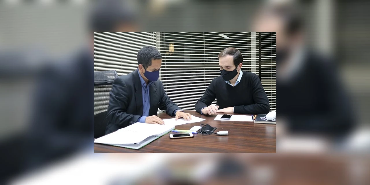 Paraná realiza contratação de psicólogos, psiquiatras e assistentes sociais