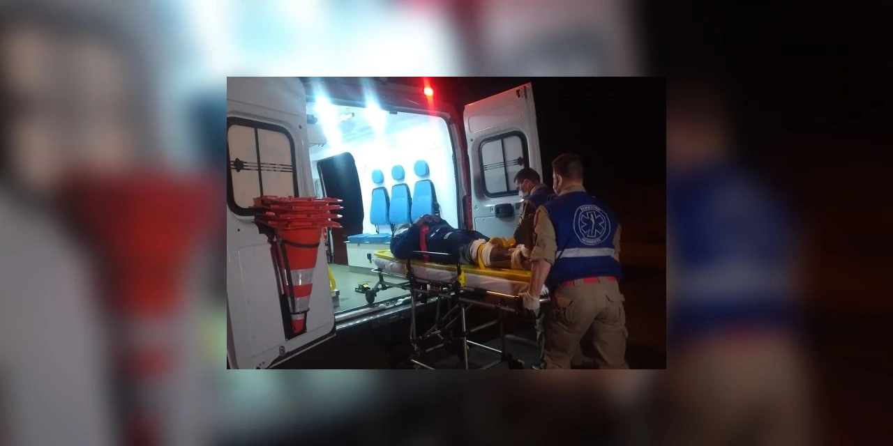 Vídeo: Após acidente, motociclista de PG é socorrido com suspeita de fratura na perna