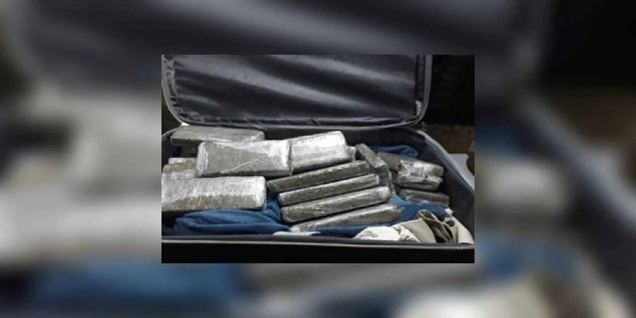 Em única apreensão, PRF encontra mais de uma tonelada de maconha no Paraná
