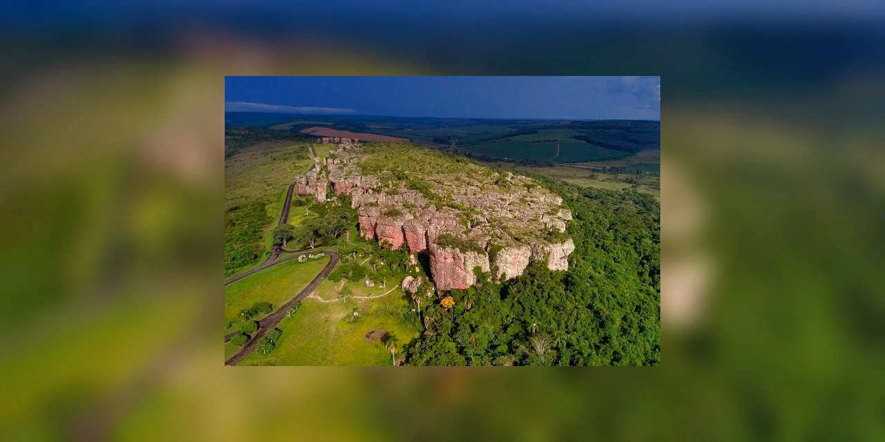 Parque Vila Velha estará aberto durante o feriado; confira os horários de funcionamento