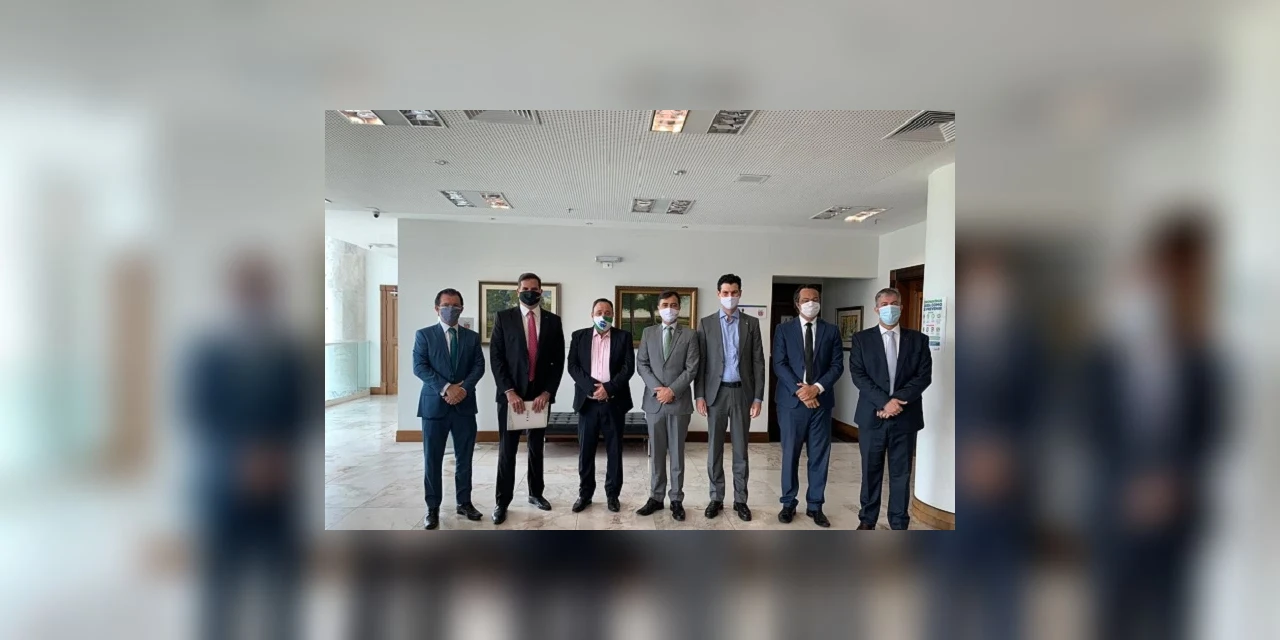 Deputado Hussein Bakri destaca investimento de R$ 820 milhões da Copel para modernizar distribuição de energia no Paraná