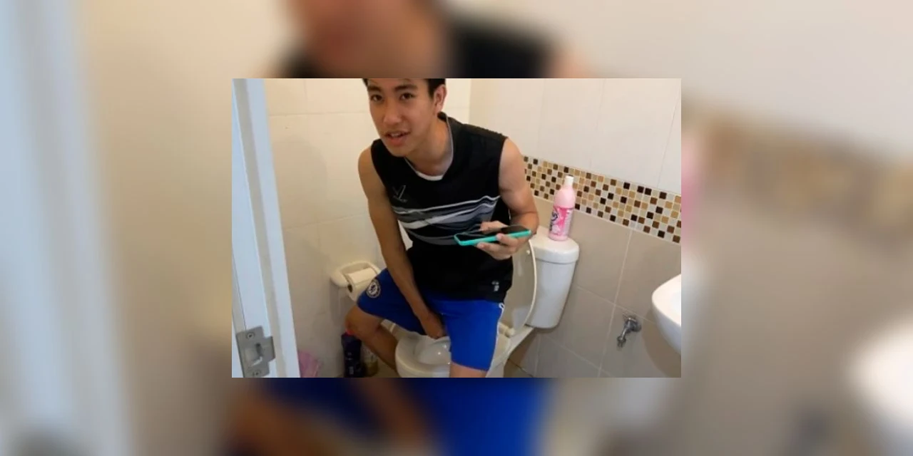 Jovem vai ao banheiro e é mordido no pênis por cobra de 1,5 metro