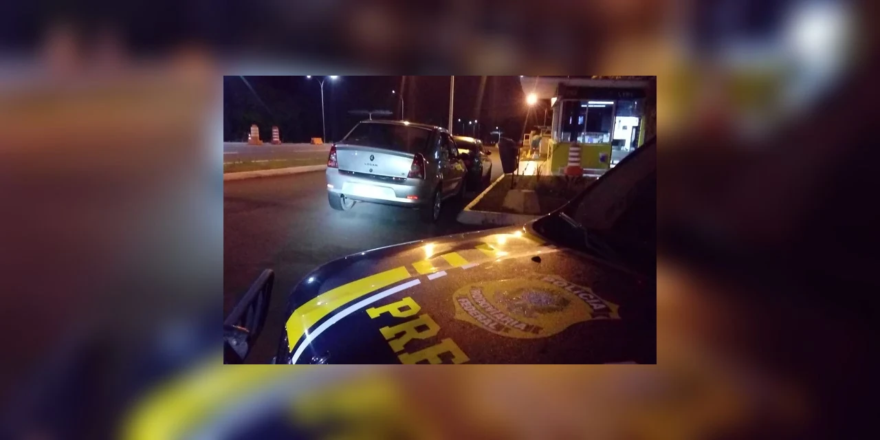 Motorista é flagrada viajando em veículo com mais de R$ 230 mil em multas nos Campos Gerais