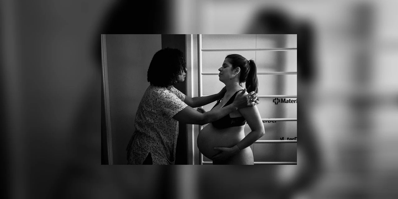 Assembleia Legislativa discute a permissão para presença de doulas em partos realizados no Paraná