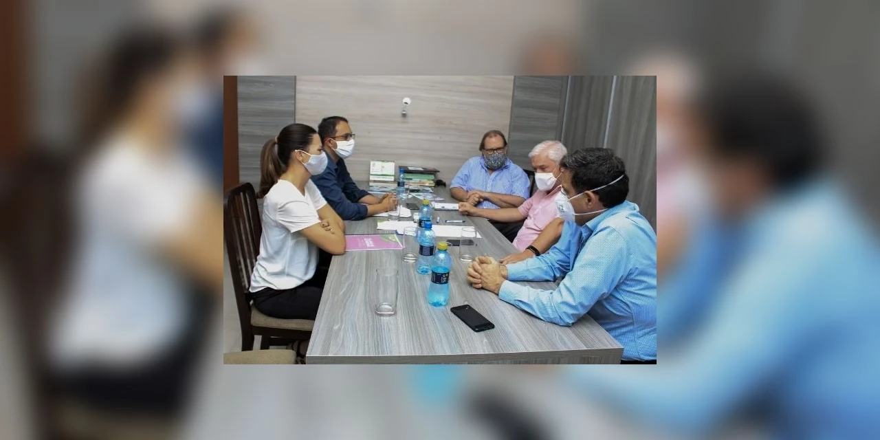 Associação Médica recebe Mabel Canto para conversa sobre a saúde