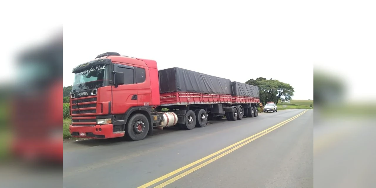 PM libera motorista de cativeiro e recupera caminhão roubado em Jaguariaíva