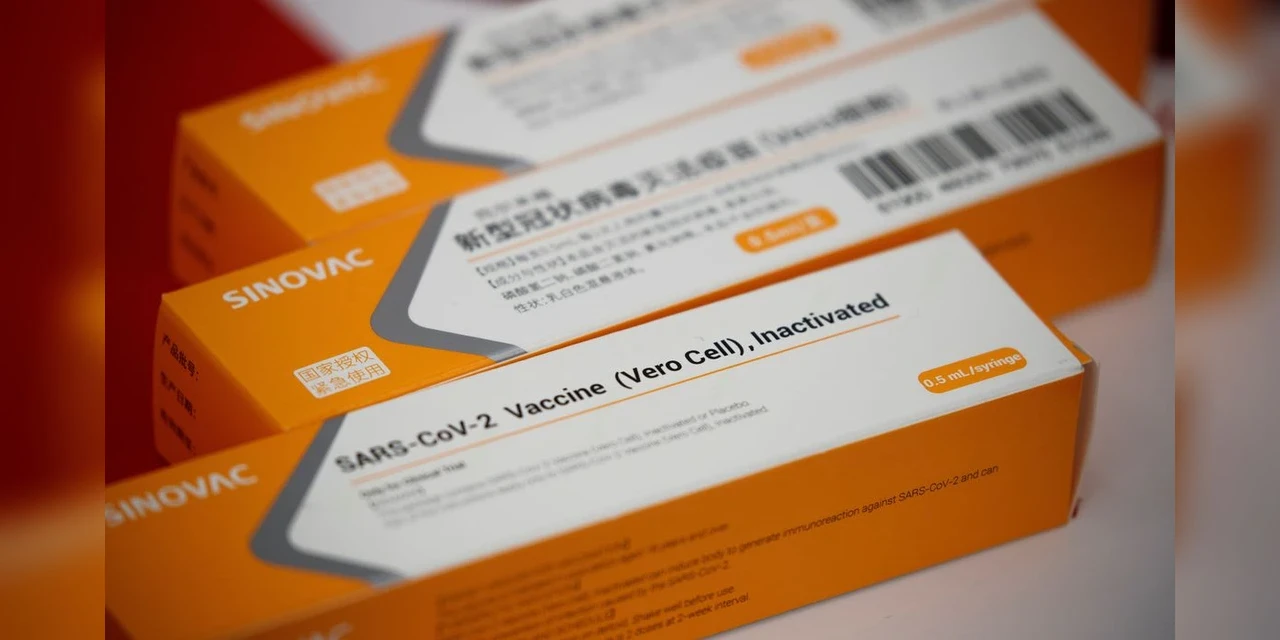 Butantan recebe insumos para mais 8,6 milhões de vacinas nesta quarta (3)