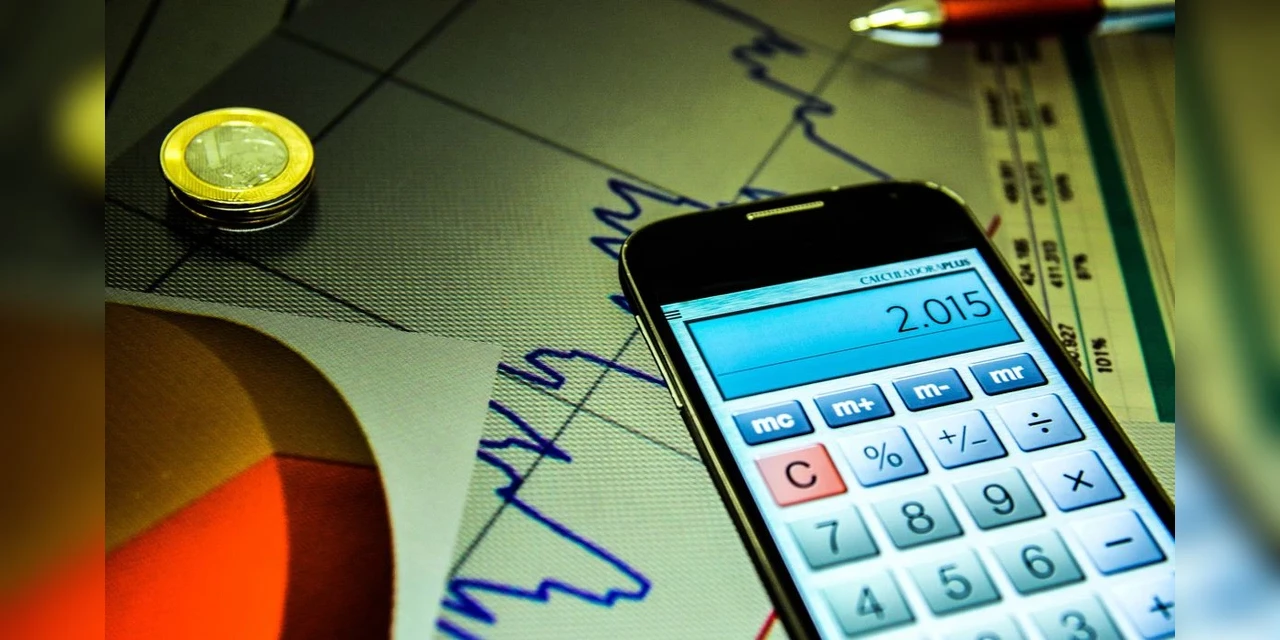 Mercado financeiro aumenta projeção para taxa básica de juros em 2021
