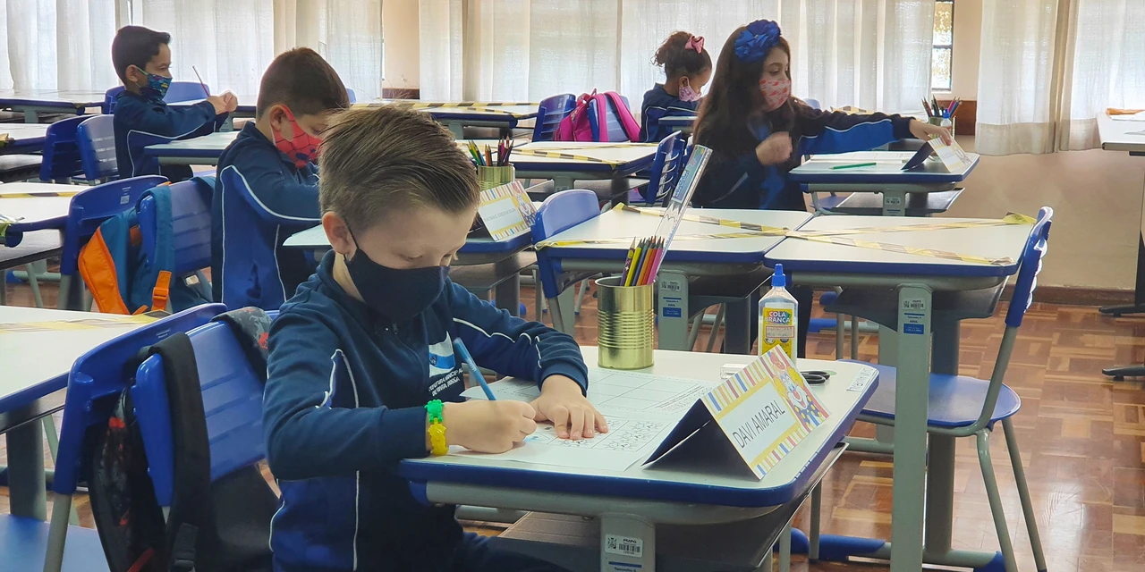Ensino presencial tem adesão de 70% em Ponta Grossa
