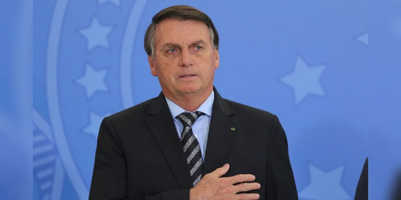 Bolsonaro cobra transparência e afirma que ex-presidente da Petrobras recebia mais de R$ 50 mil por semana