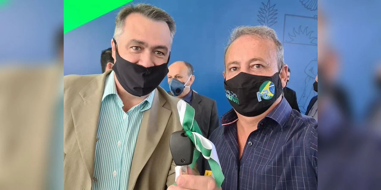 Castro e outros 44 municípios recebem vans para agilizar o transporte de pacientes