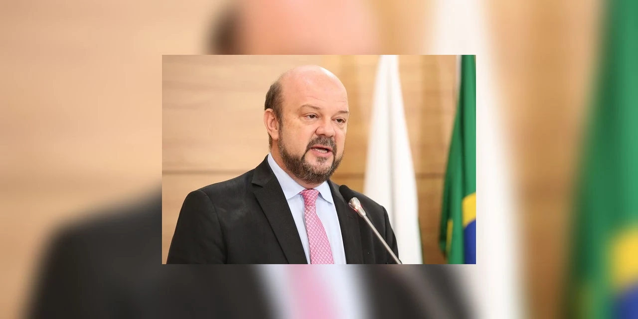 Reitor da UFPR pode ser convidado para dar explicações sobre concurso da PCPR na Assembleia Legislativa