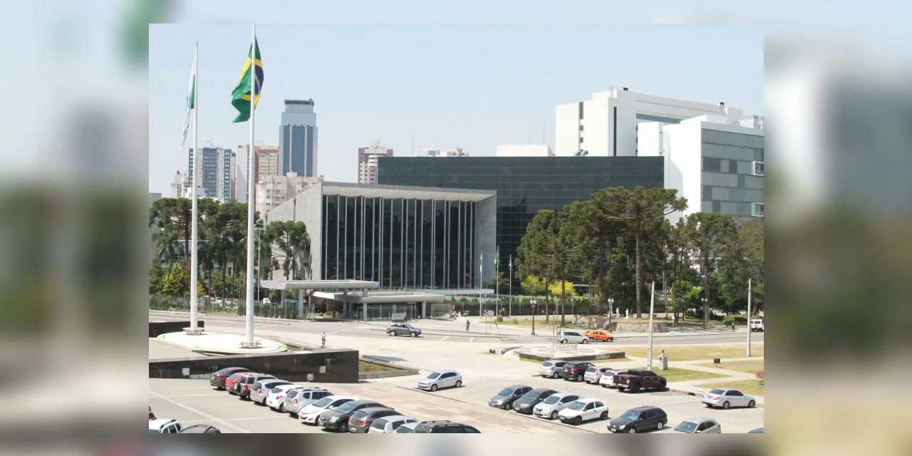 Assembleia fecha a partir de segunda-feira (1º)