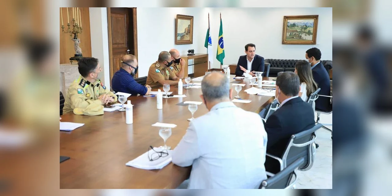 Forças policiais vão intensificar fiscalização para cumprimento de medidas restritivas no PR