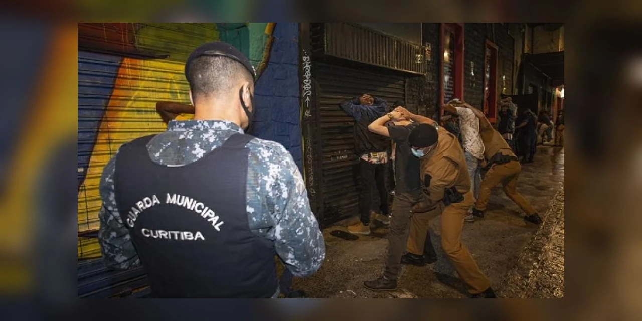 Baile funk com mais de 100 pessoas termina com Polícia em Curitiba